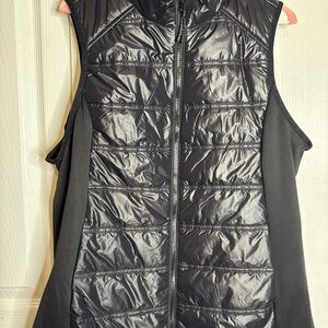 Women's Black Puffer Vest